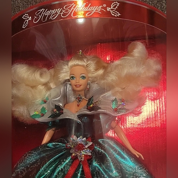 Barbie - Happy Holidays, Special Edition Doll (14123) - Picture 2 of 5